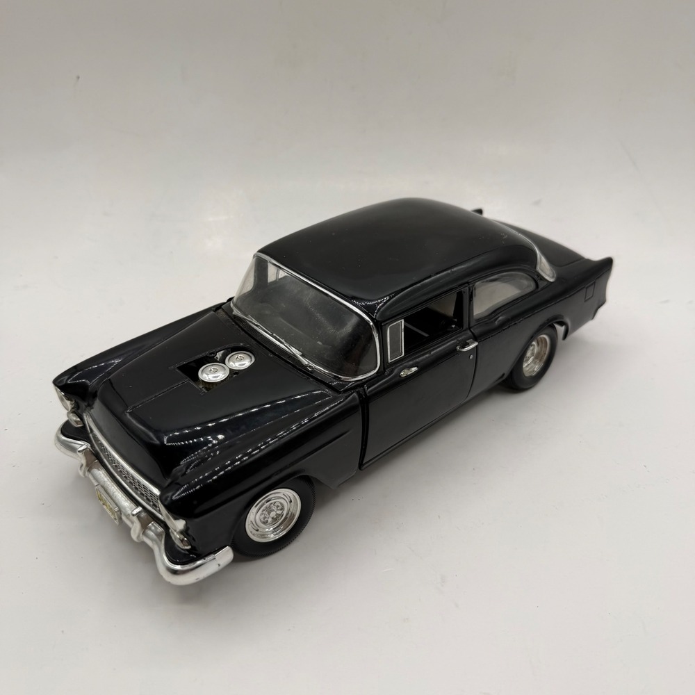 ERTL 1955 Chevrolet American Graffiti Black Diecast Model Car 1/18 Scale Falfa